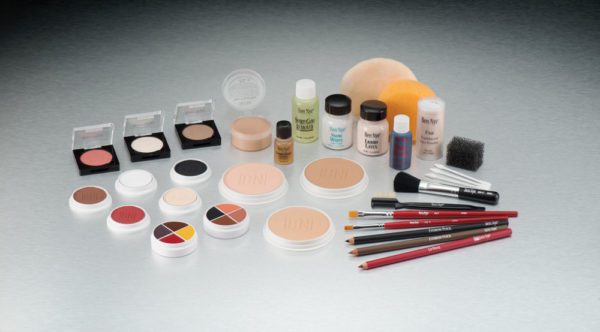 Ben Nye Theatrical Cake Makeup Kit